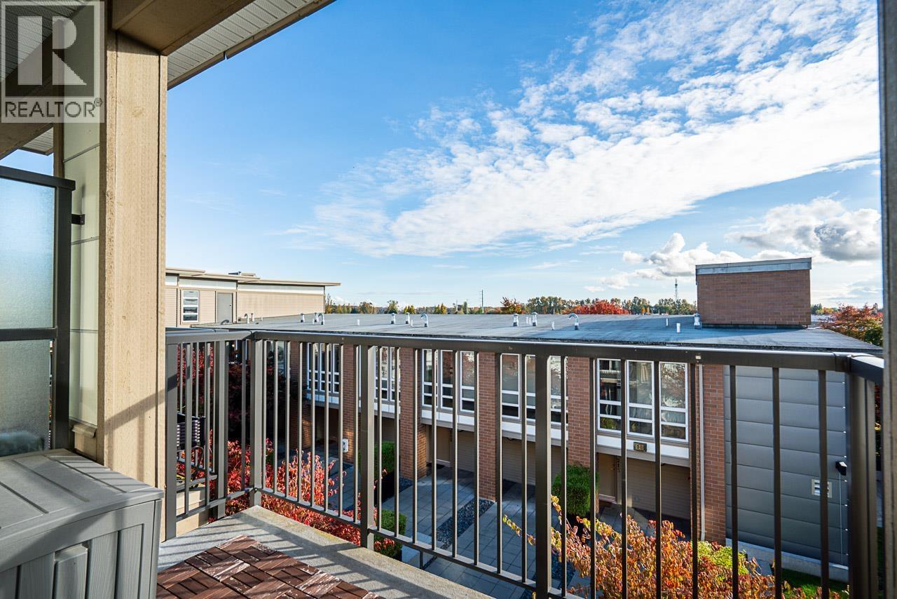 #416-12339 STEVESTON Highway, Richmond