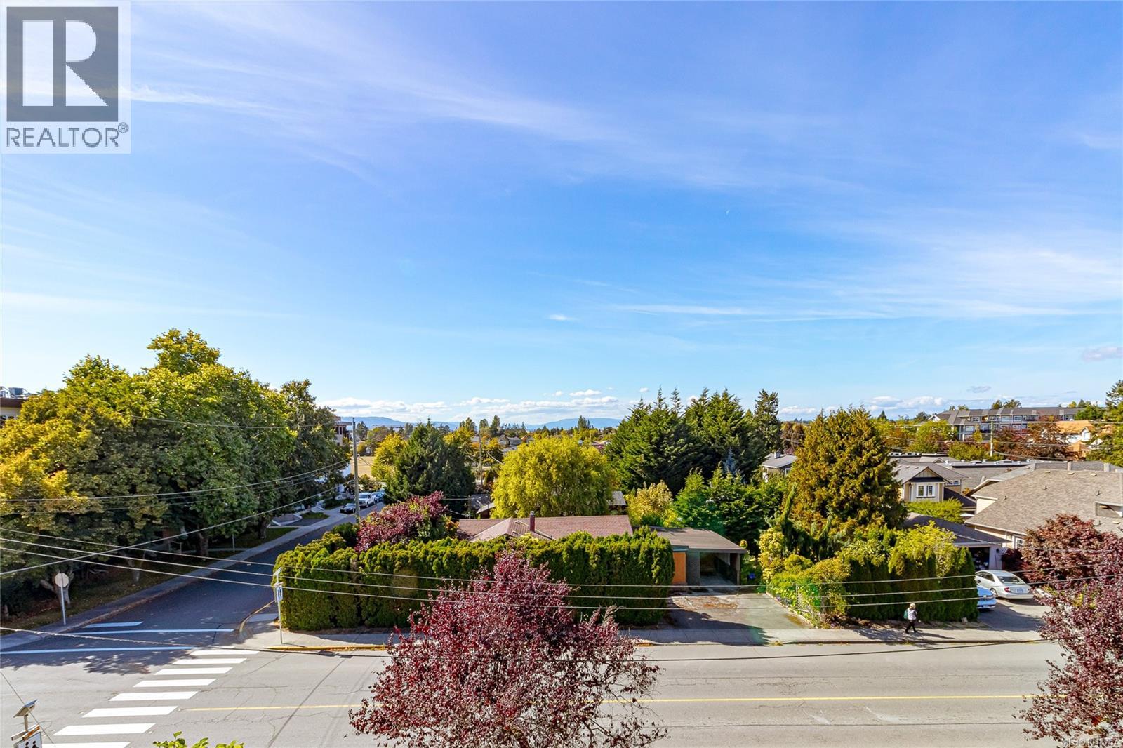 401 2354 Brethour Avenue, Sidney