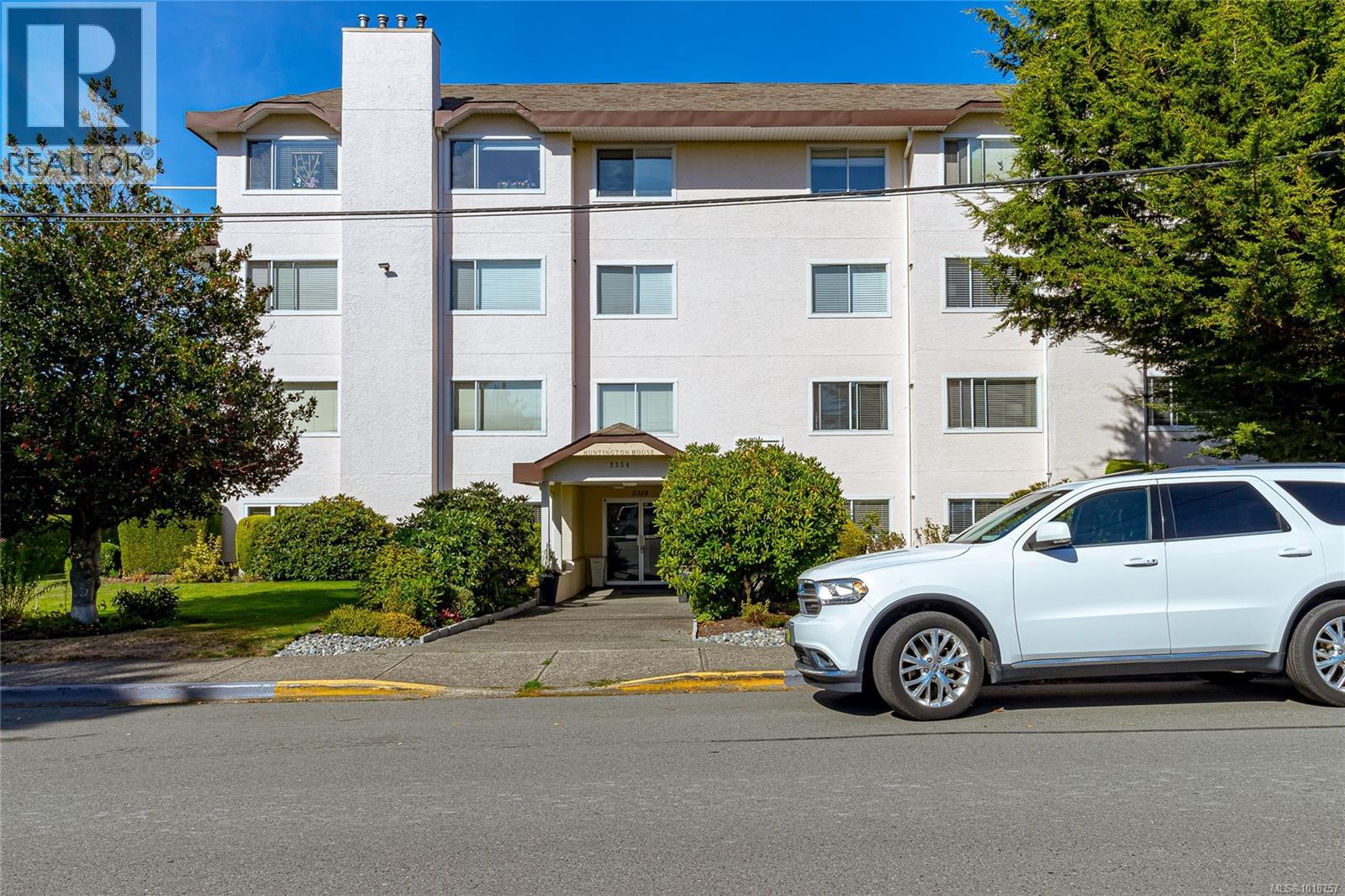 401 2354 Brethour Avenue, Sidney