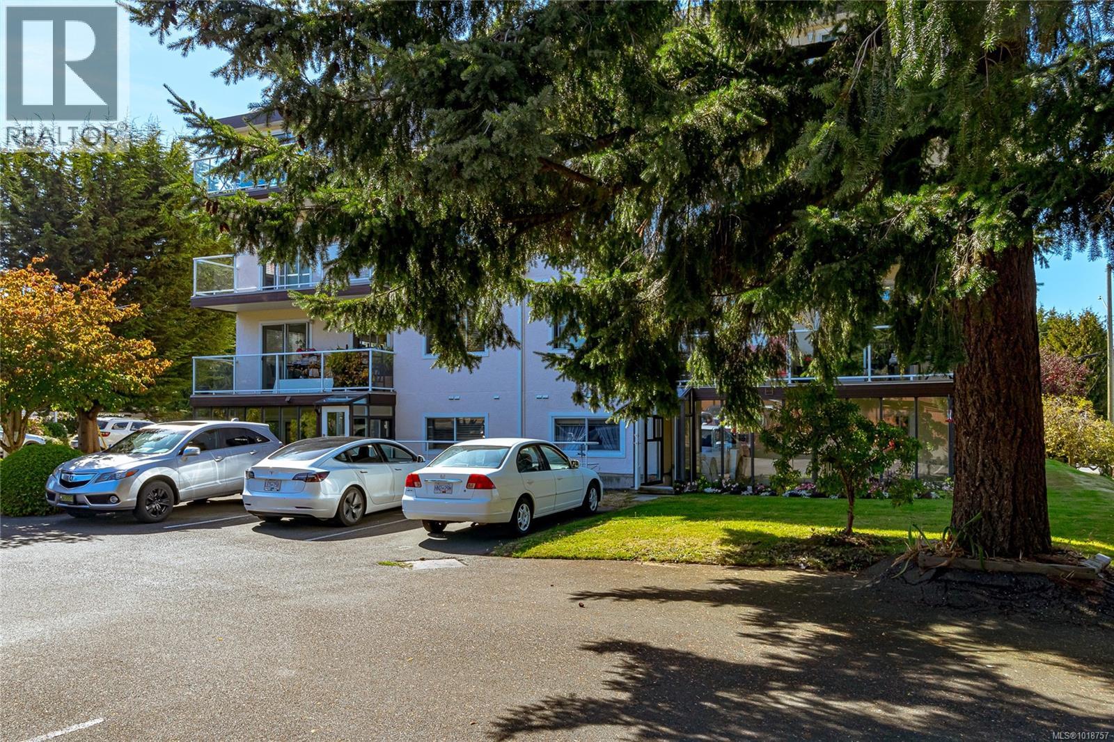 401 2354 Brethour Avenue, Sidney