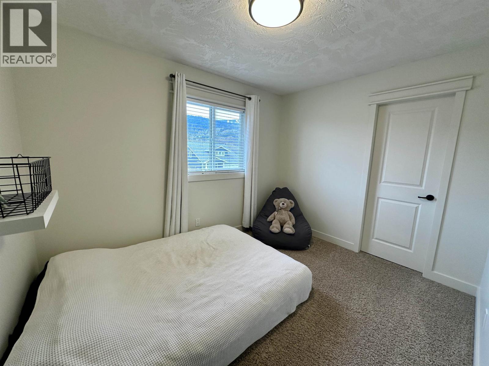 3272 TURNER Way, Smithers