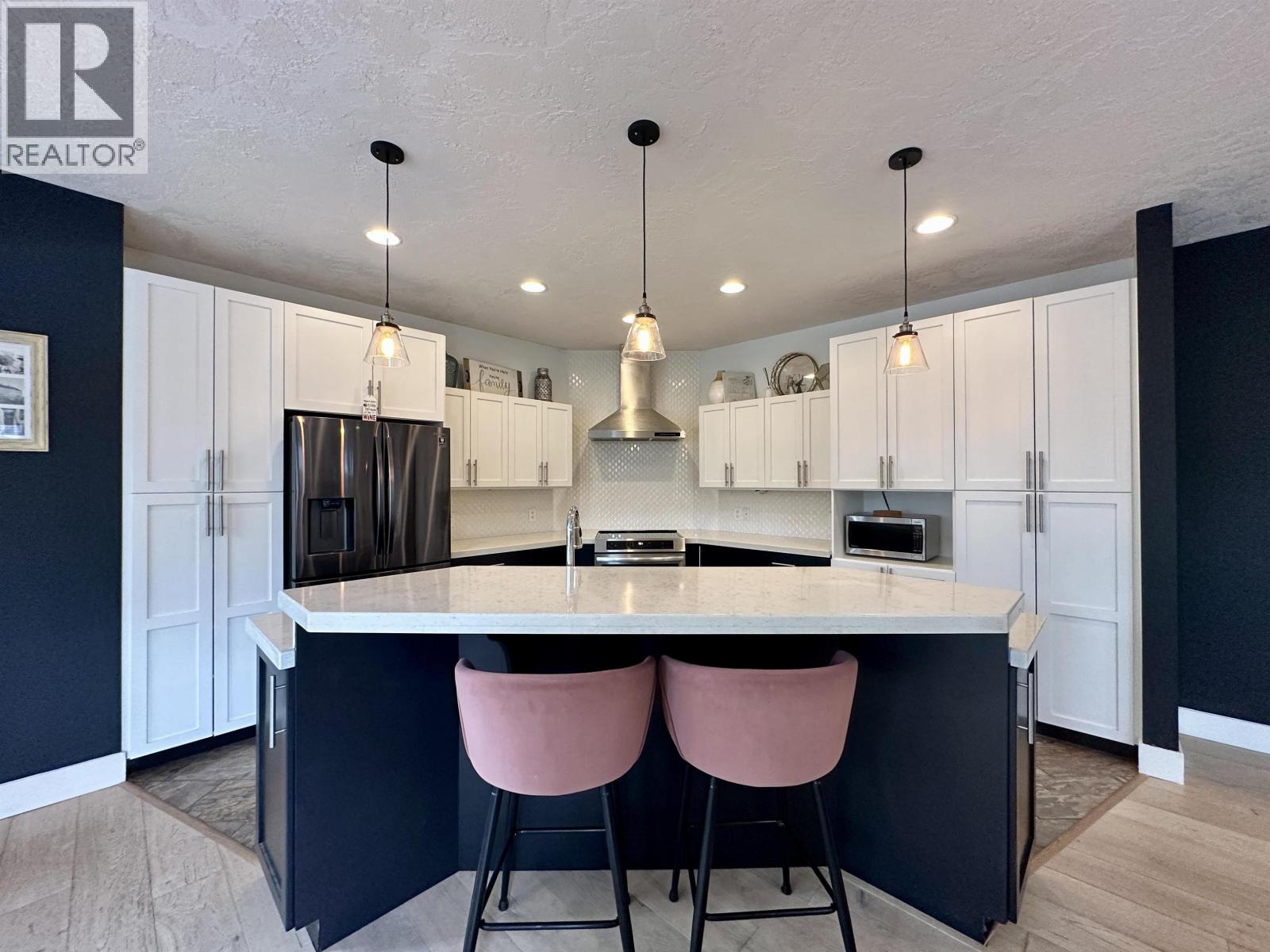 3272 TURNER Way, Smithers