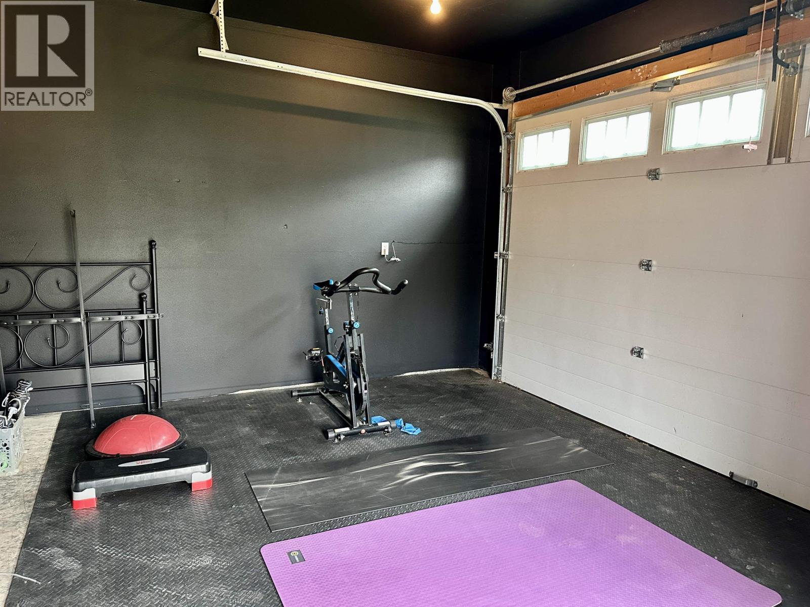 3272 TURNER Way, Smithers