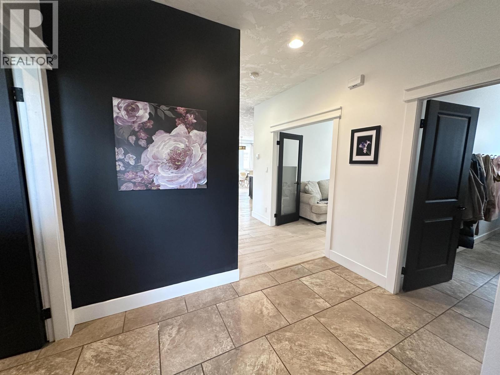 3272 TURNER Way, Smithers