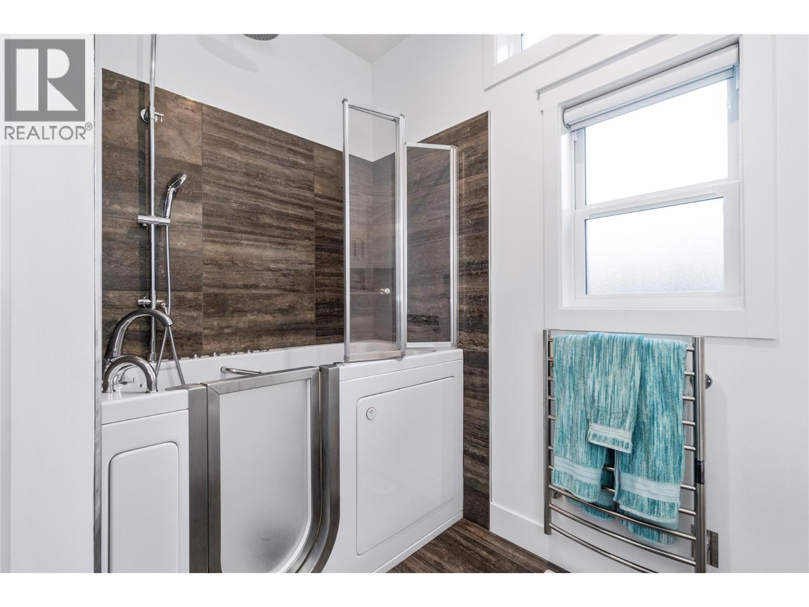  5368 Pierres Point Road Northwest, Salmon Arm