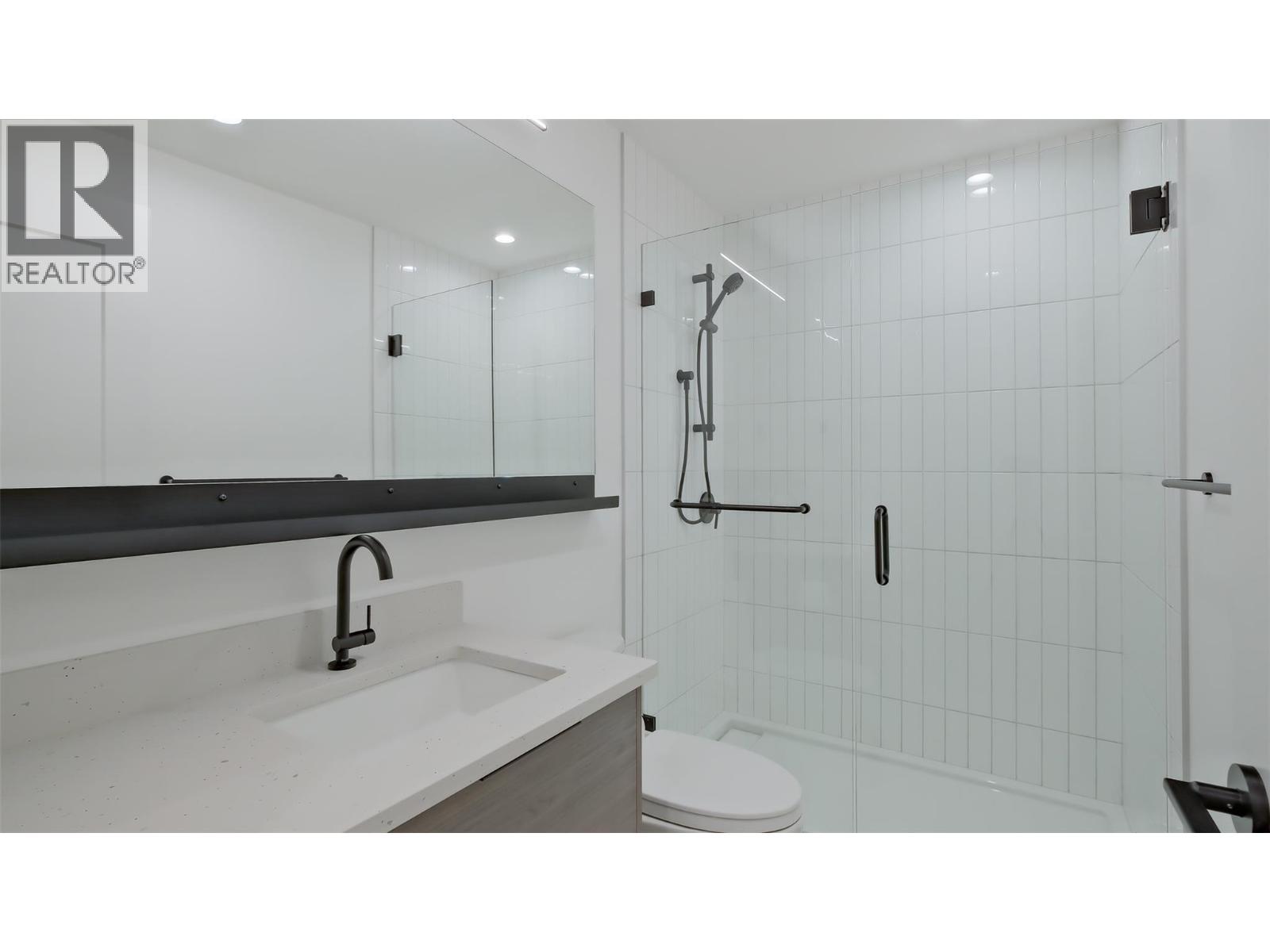  3040 Landry Crescent, Summerland