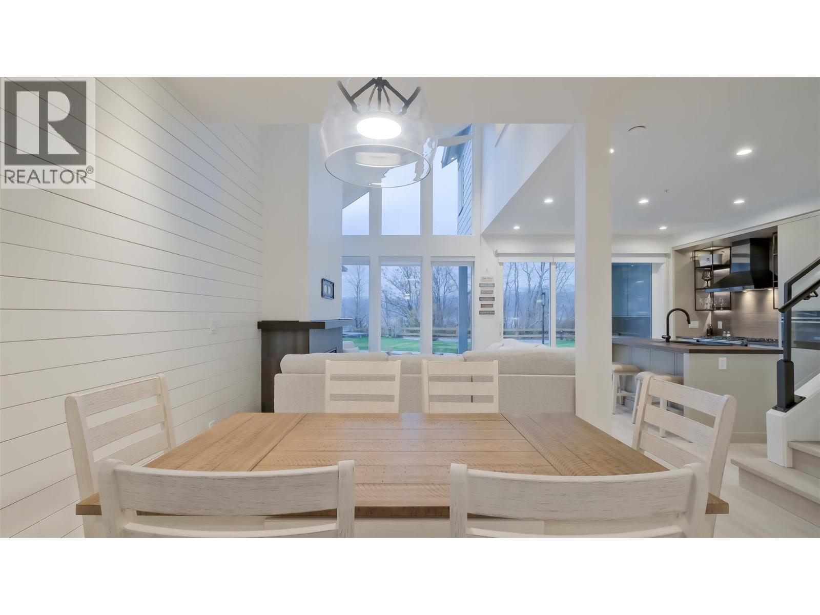  3040 Landry Crescent, Summerland