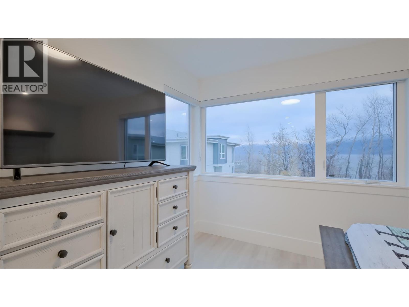  3040 Landry Crescent, Summerland