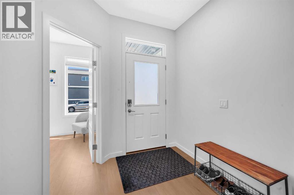 Single Family House for Sale in  Wolf Creek Rise SE Wolf Willow Calgary 