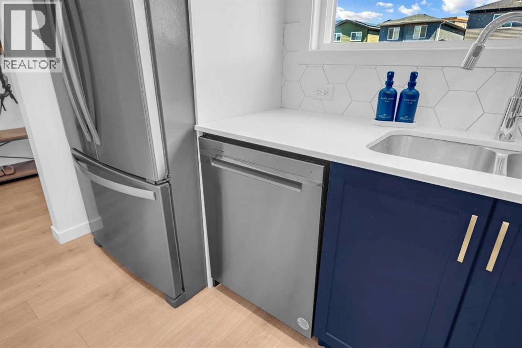 Single Family House for Sale in  Wolf Creek Rise SE Wolf Willow Calgary 