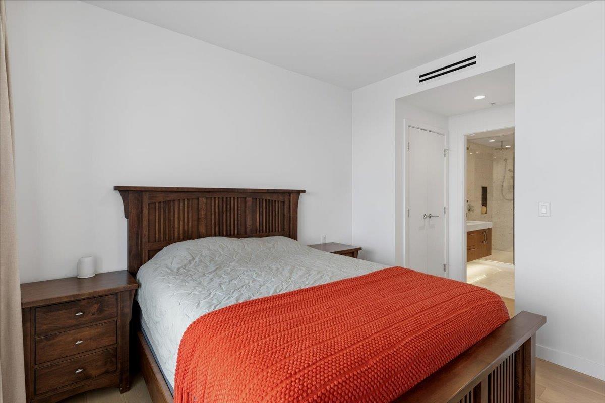 604 1439 GEORGE STREET, White Rock