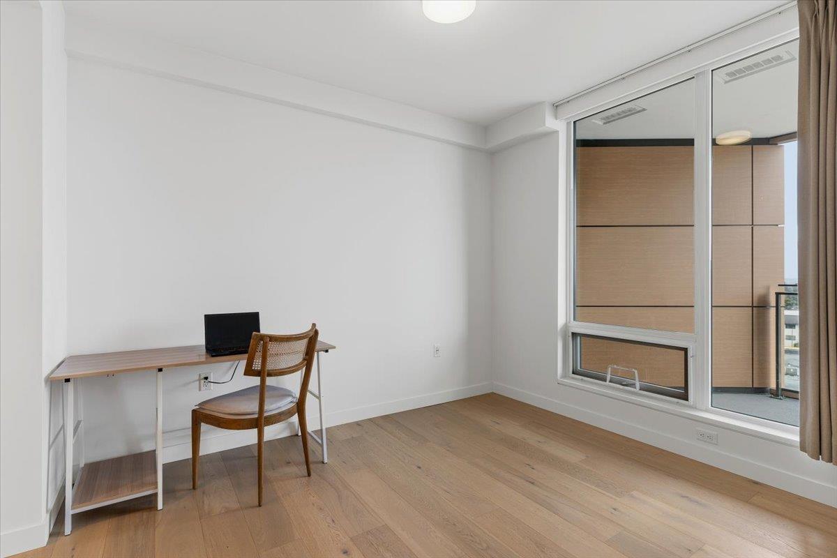 604 1439 GEORGE STREET, White Rock