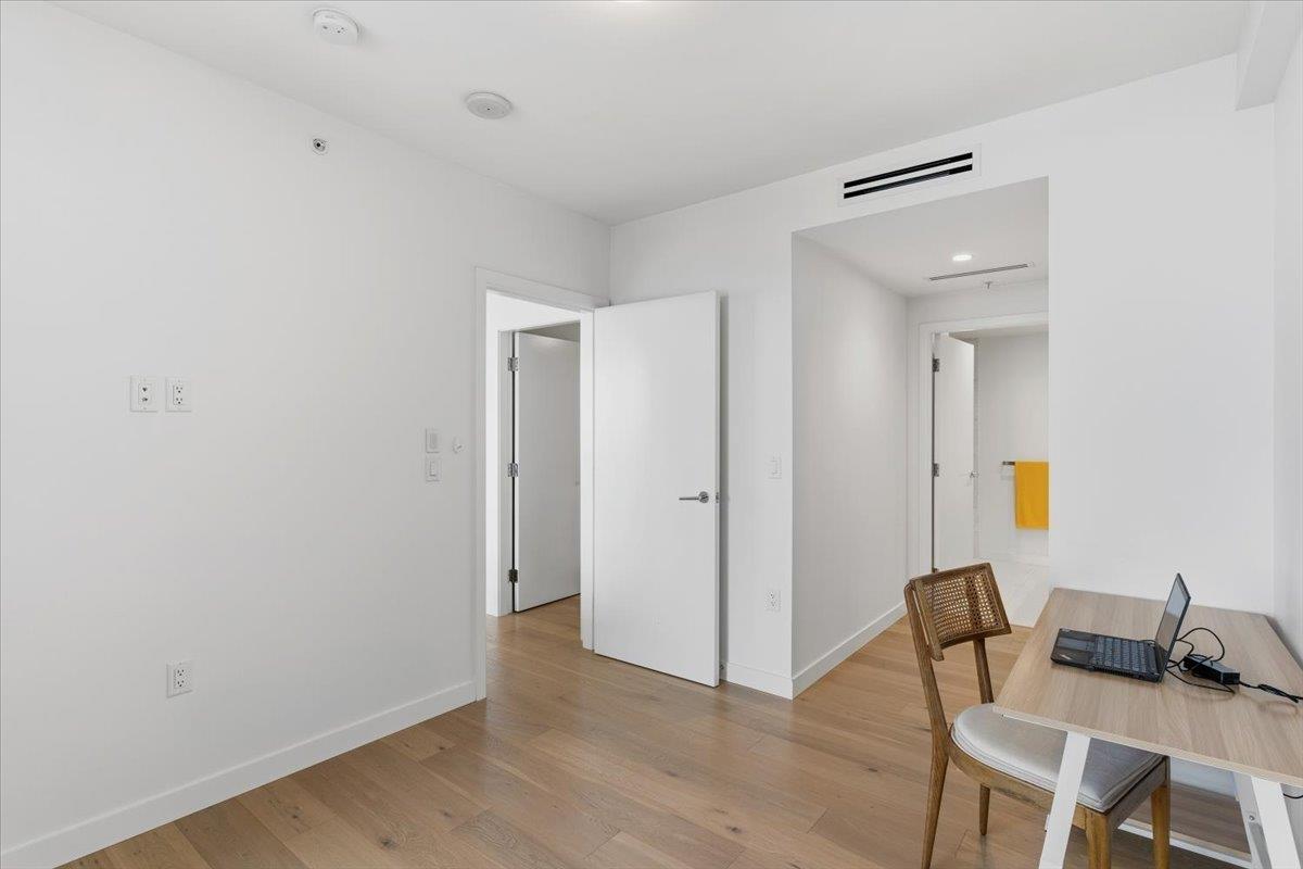 604 1439 GEORGE STREET, White Rock