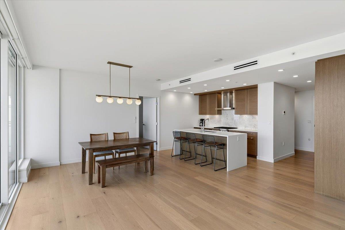 604 1439 GEORGE STREET, White Rock