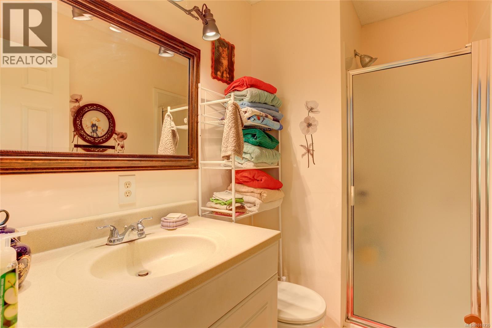 508 Wilrose Pl, Ladysmith