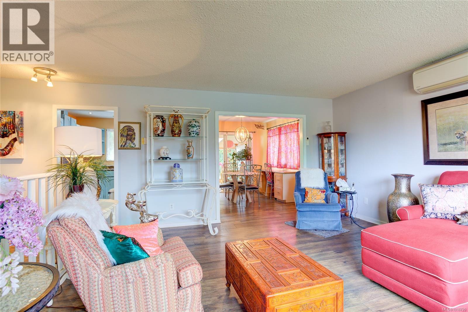 508 Wilrose Pl, Ladysmith