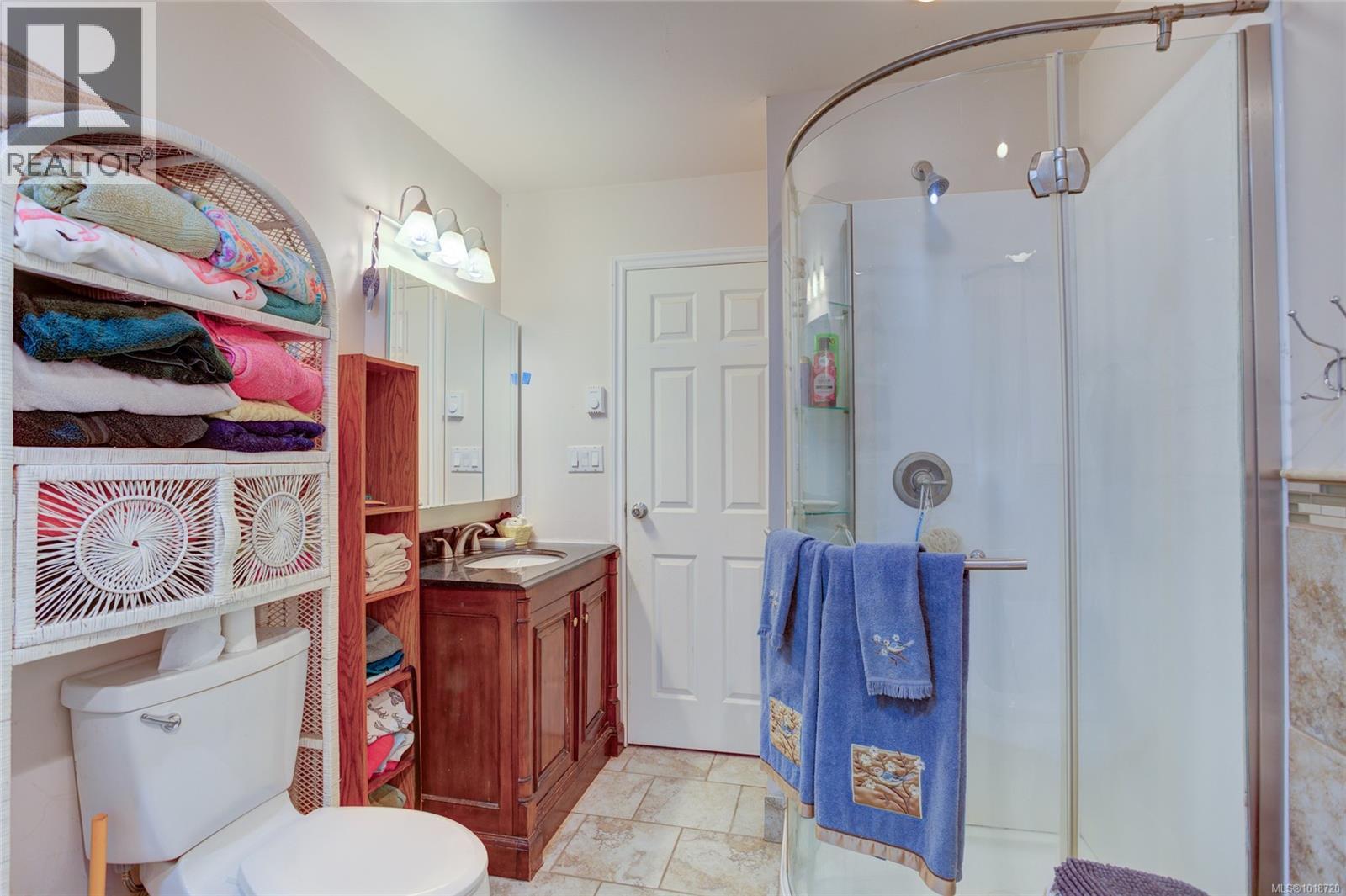 508 Wilrose Pl, Ladysmith