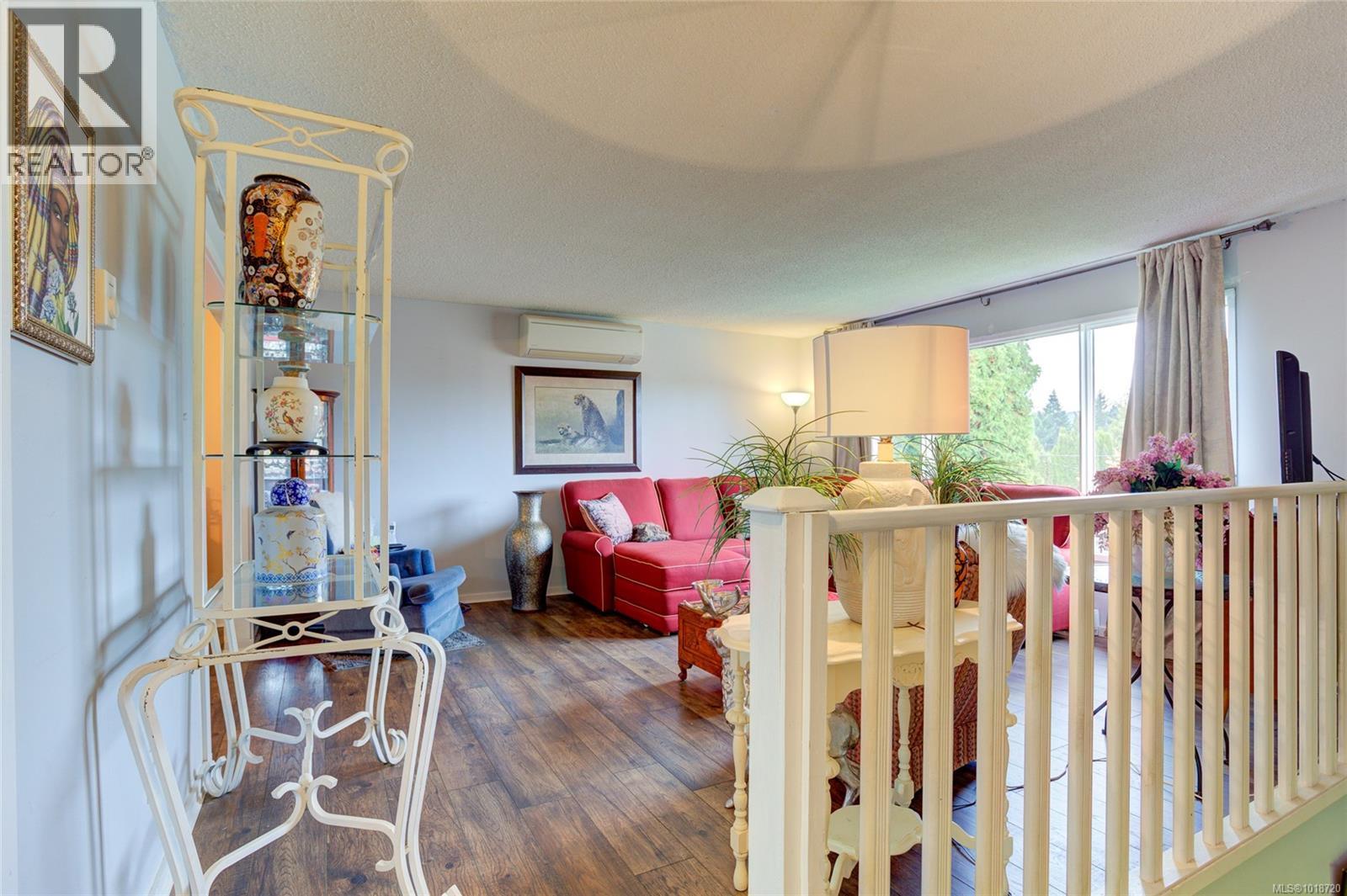 508 Wilrose Pl, Ladysmith