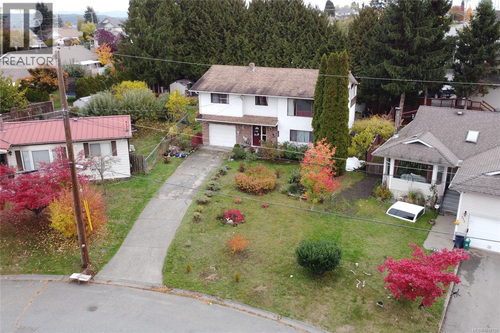 508 Wilrose Pl, Ladysmith