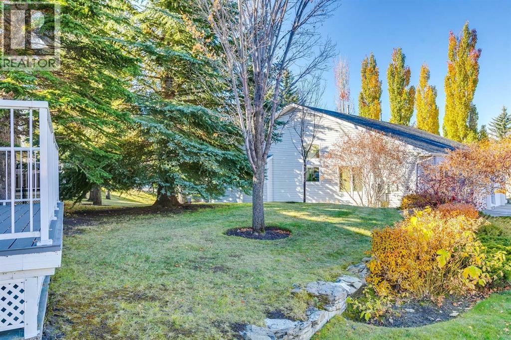 Single Family House Bungalow for Sale in  Douglasview Park SE Douglasdale/Glen Calgary 