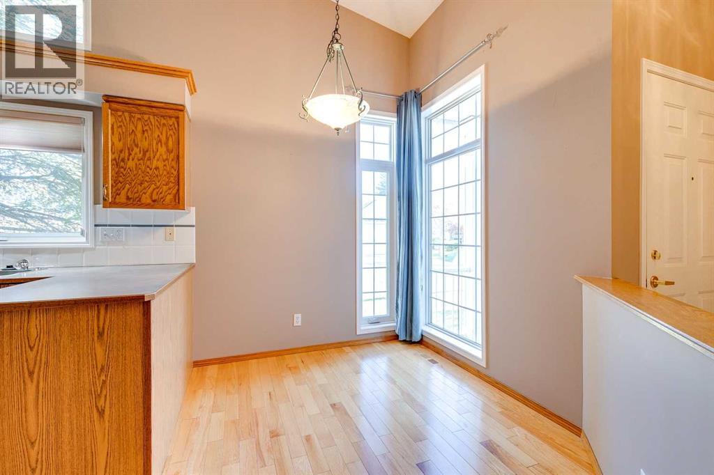 Single Family House Bungalow for Sale in  Douglasview Park SE Douglasdale/Glen Calgary 