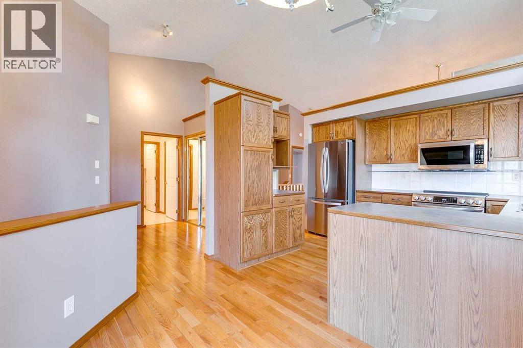 Single Family House Bungalow for Sale in  Douglasview Park SE Douglasdale/Glen Calgary 