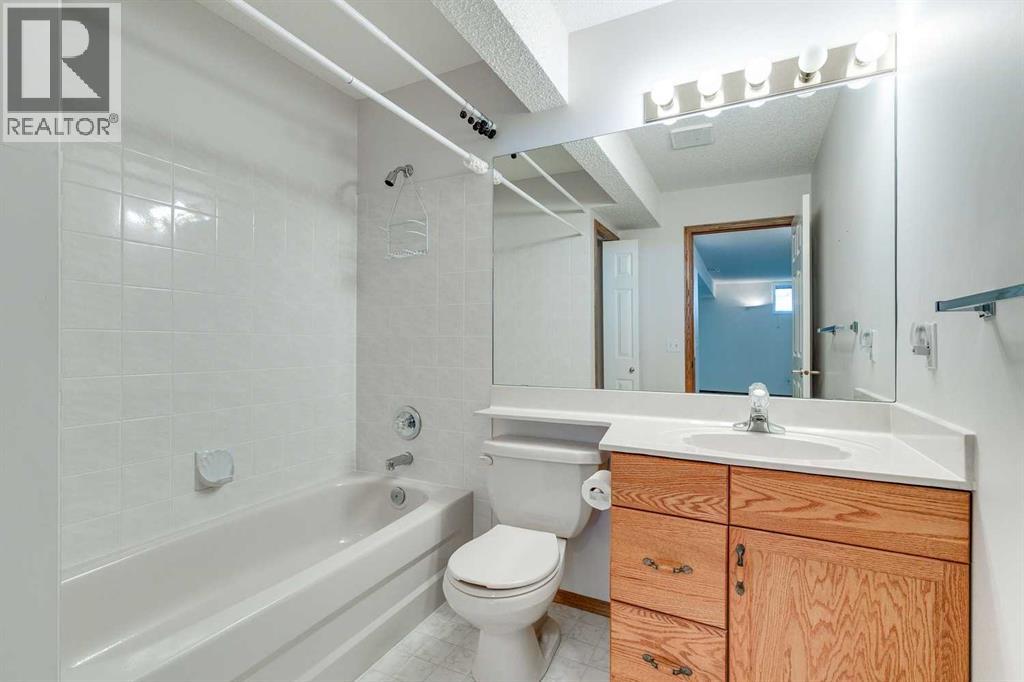 Single Family House Bungalow for Sale in  Douglasview Park SE Douglasdale/Glen Calgary 