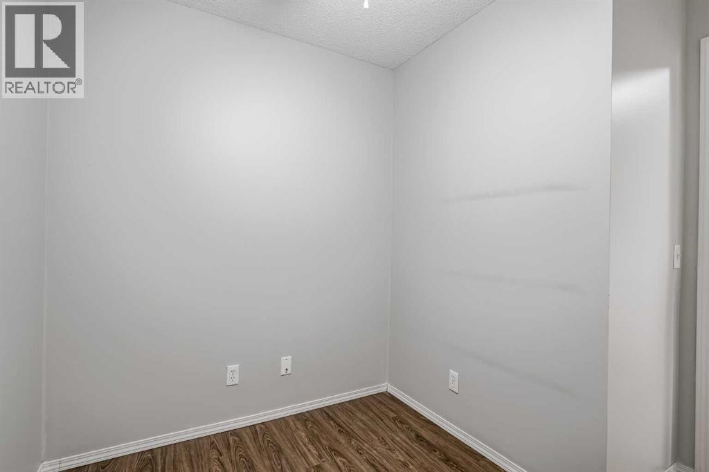 Single Family House for Sale in    Avenue NE Whitehorn Calgary 