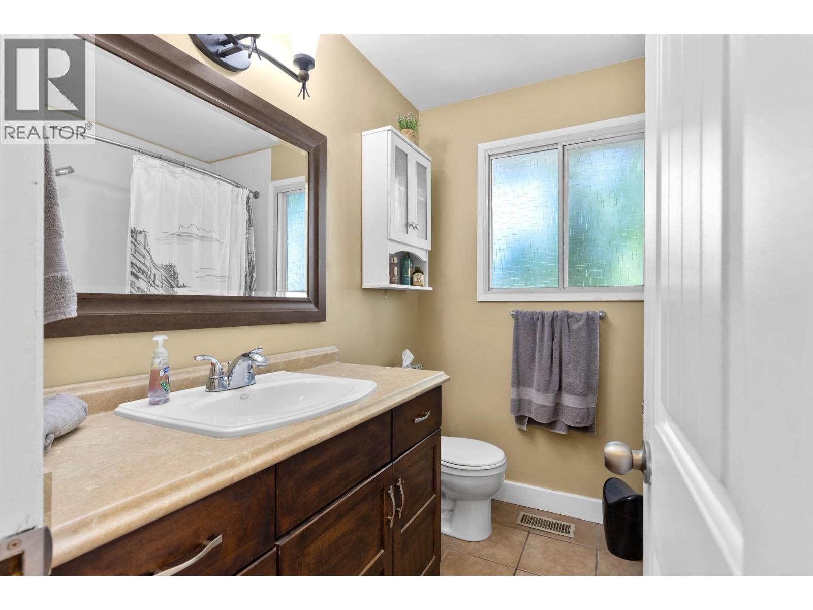  745 Dundee Road, Kelowna