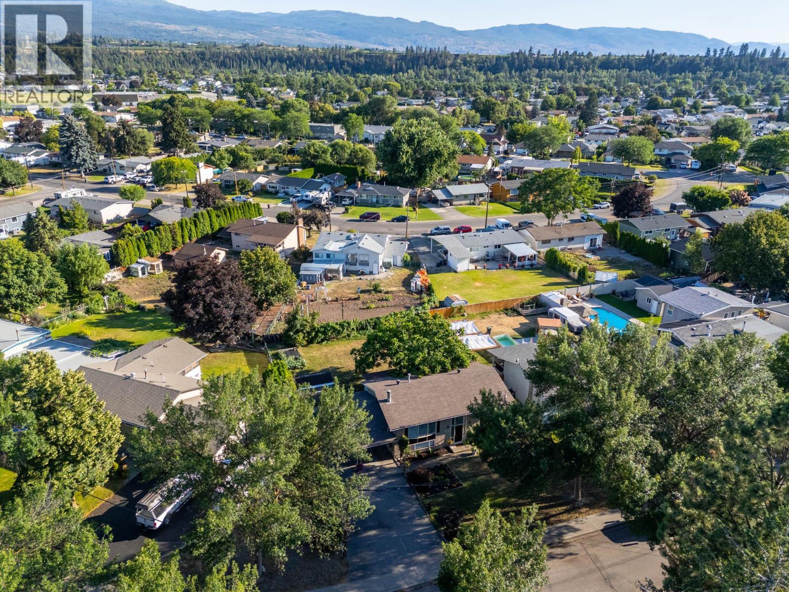  745 Dundee Road, Kelowna