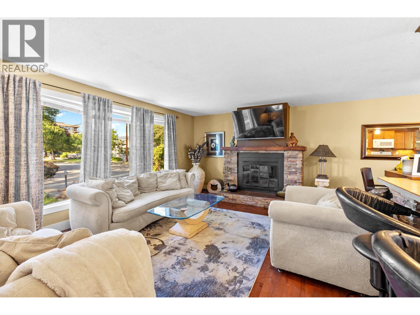  745 Dundee Road, Kelowna