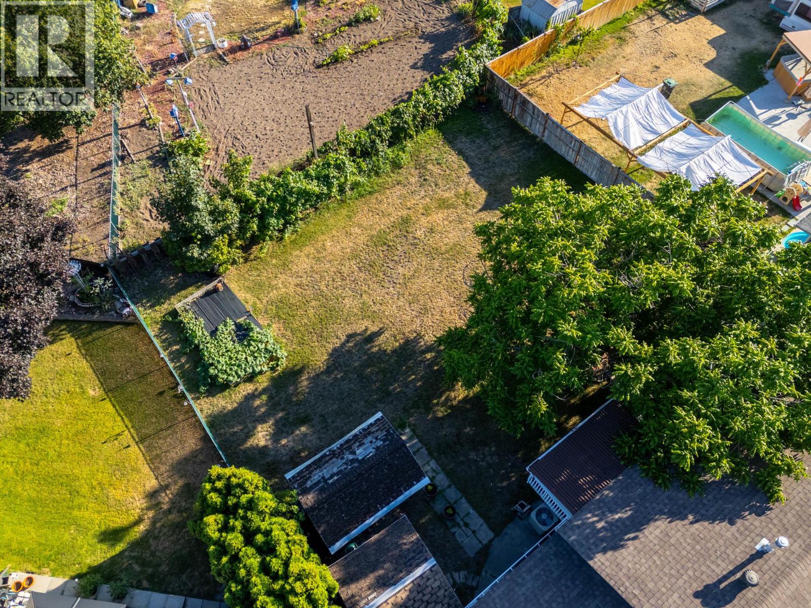  745 Dundee Road, Kelowna