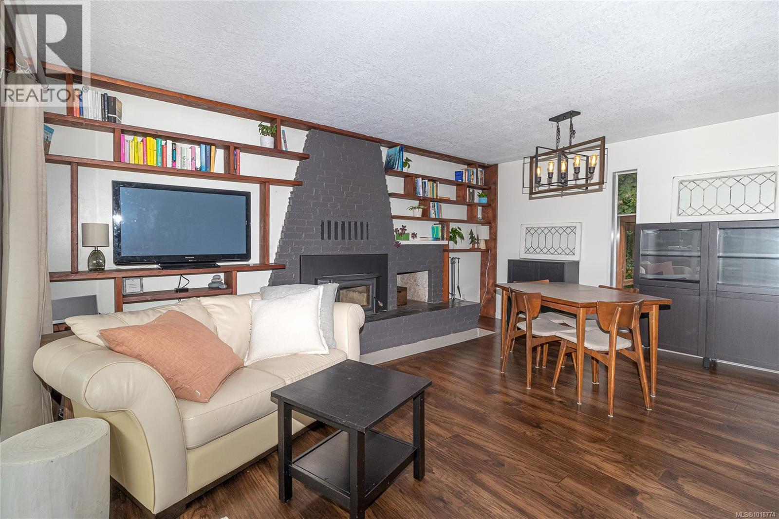 1892 Swartz Bay Rd, North Saanich