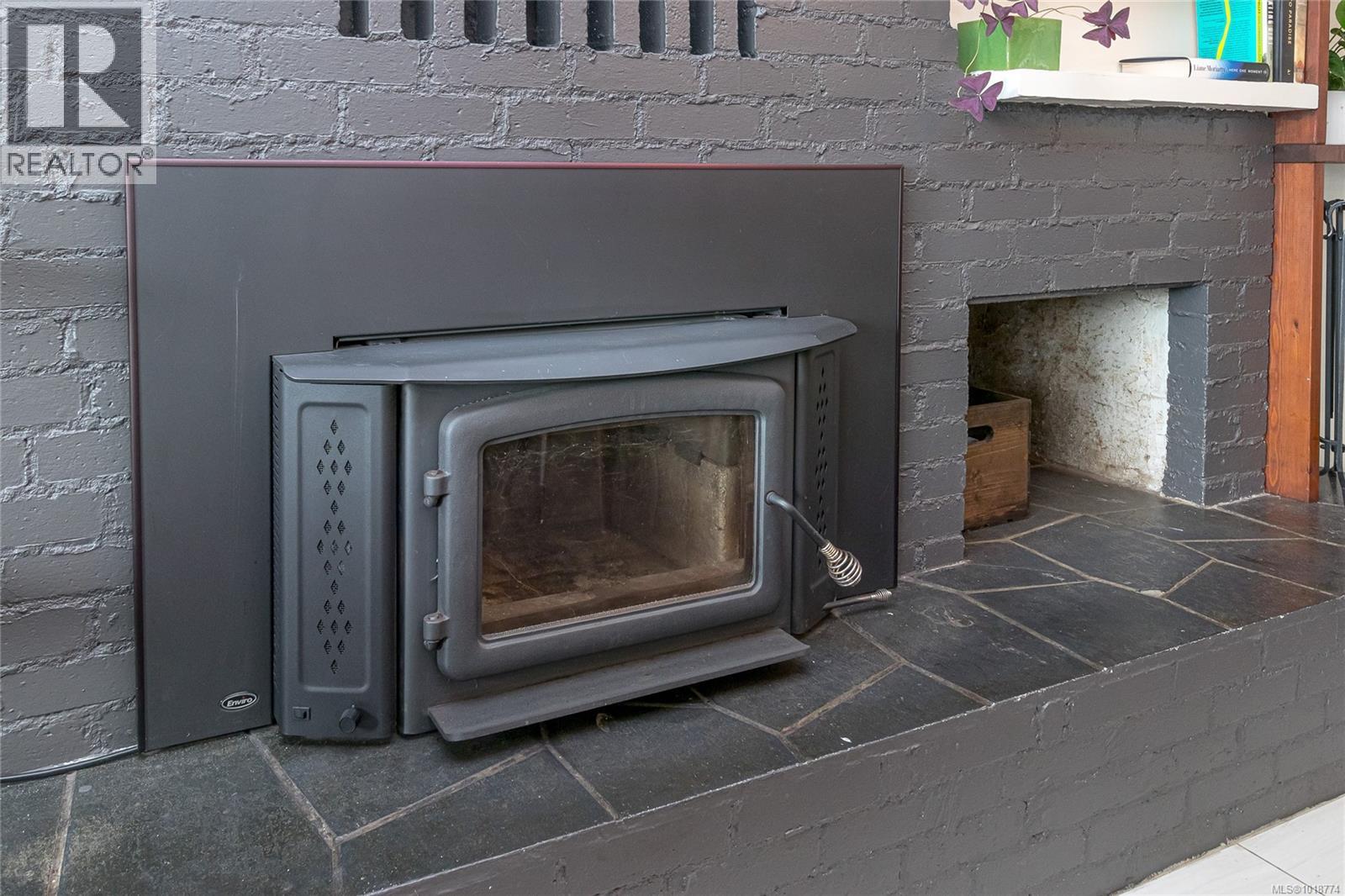 1892 Swartz Bay Rd, North Saanich