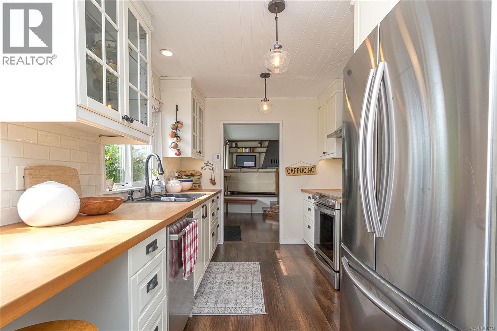 1892 Swartz Bay Rd, North Saanich