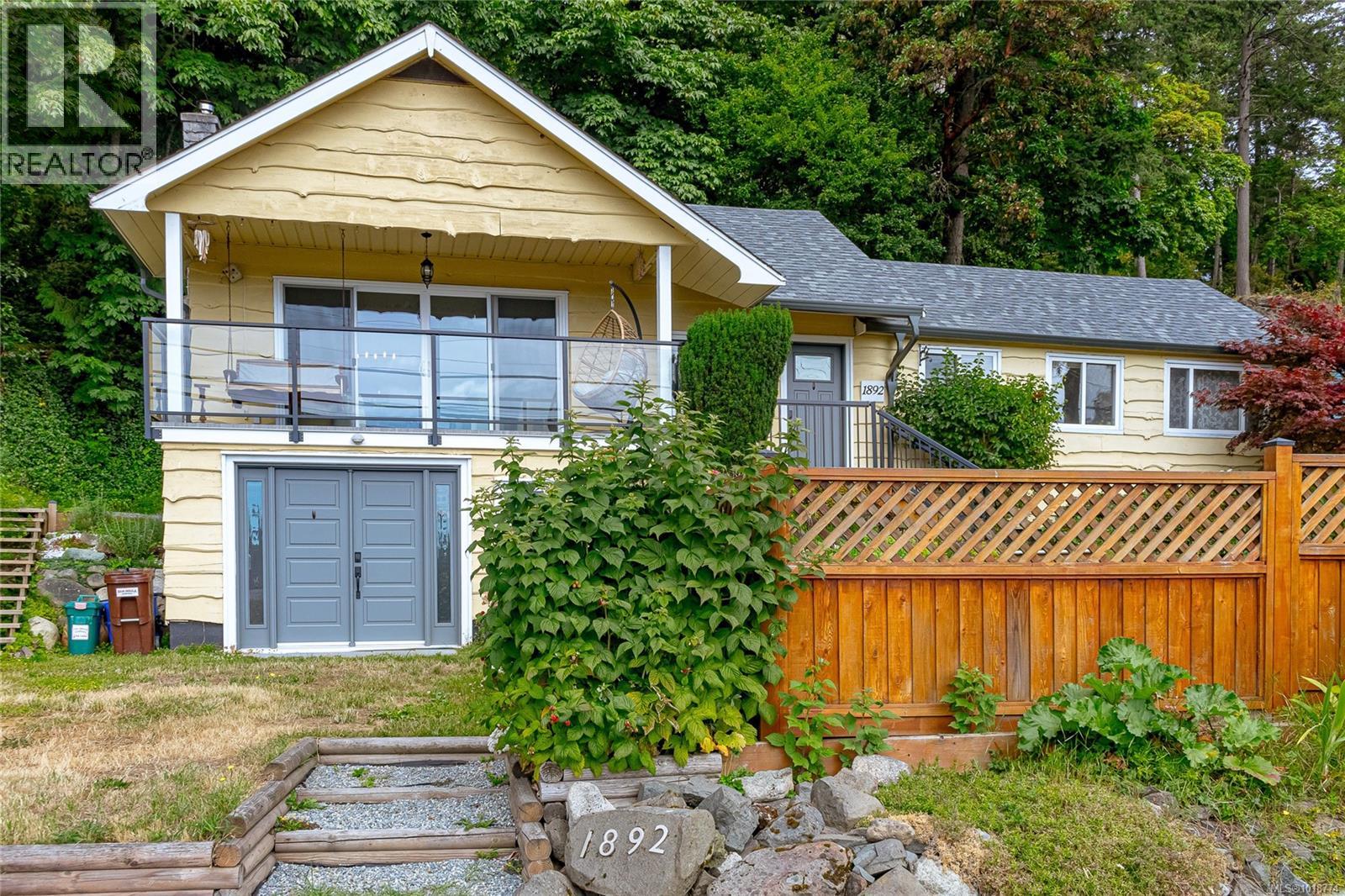 1892 Swartz Bay Rd, North Saanich