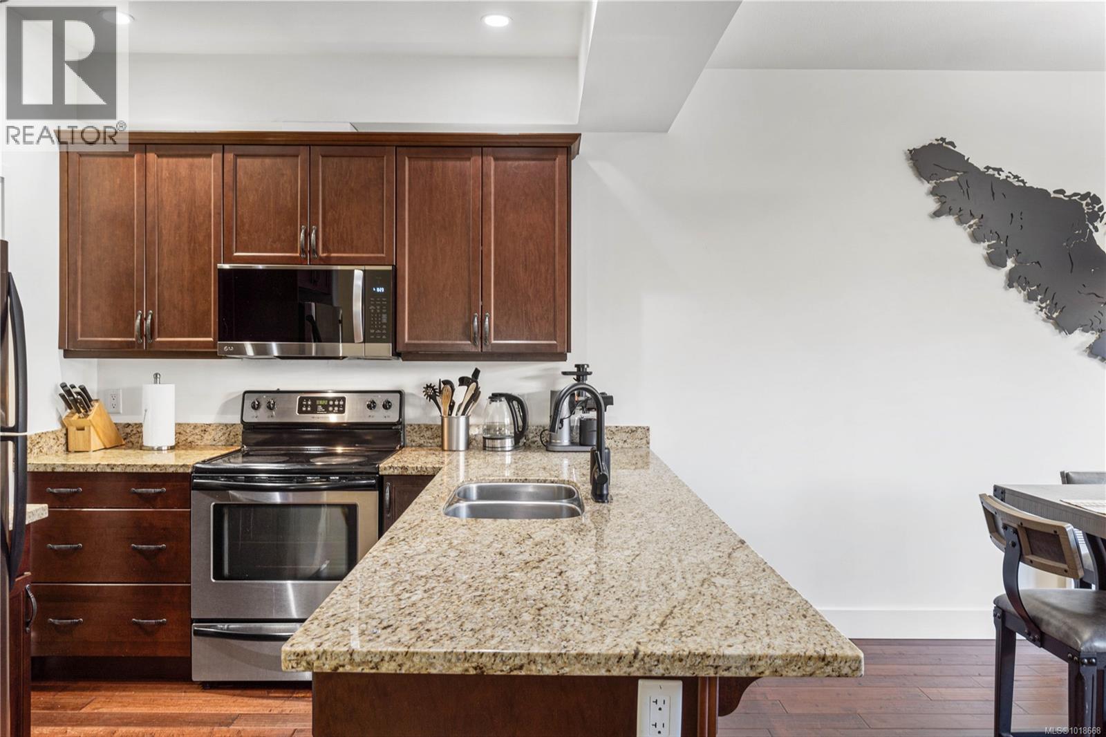 12 344 Hirst Ave, Parksville