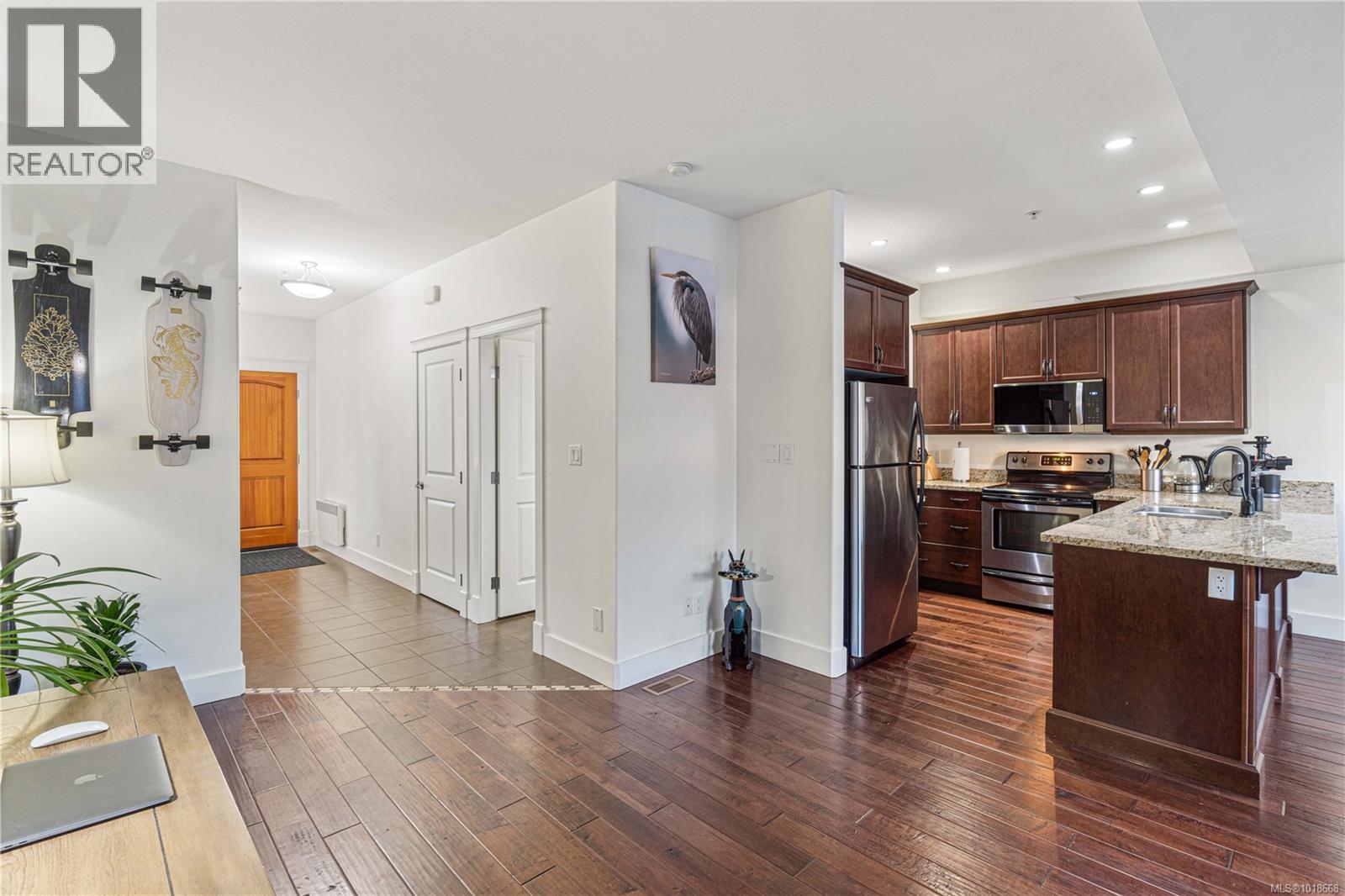 12 344 Hirst Ave, Parksville