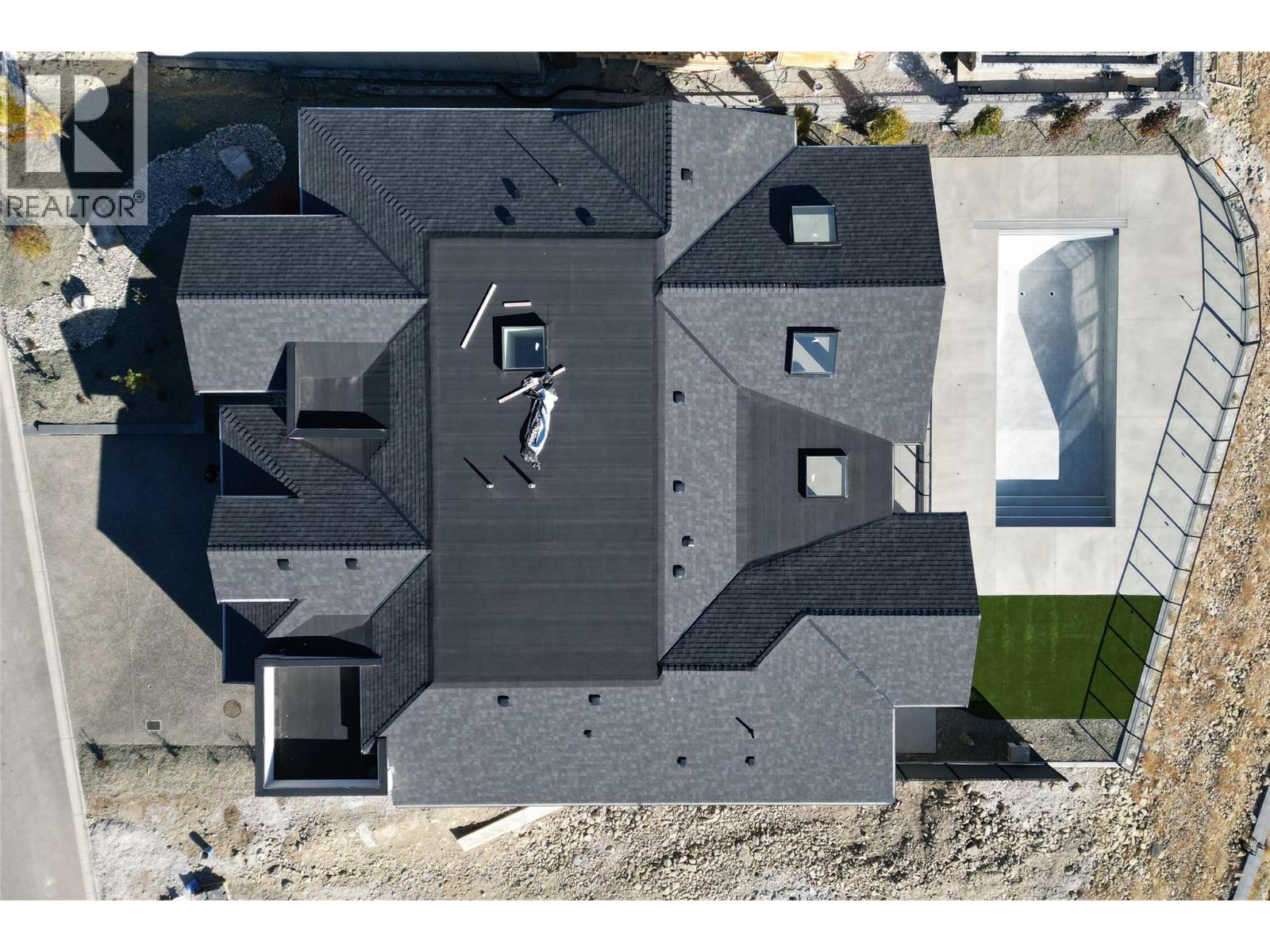  1403 Vineyard Drive, West Kelowna