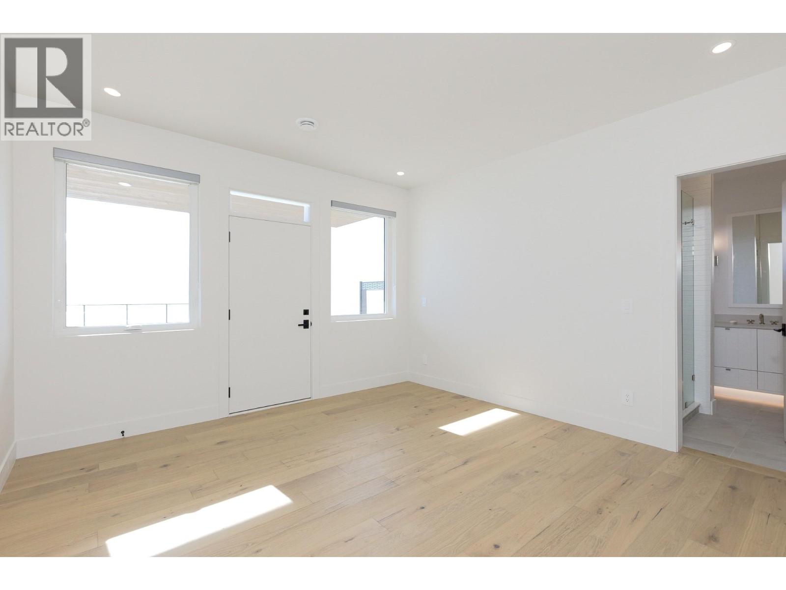  1403 Vineyard Drive, West Kelowna