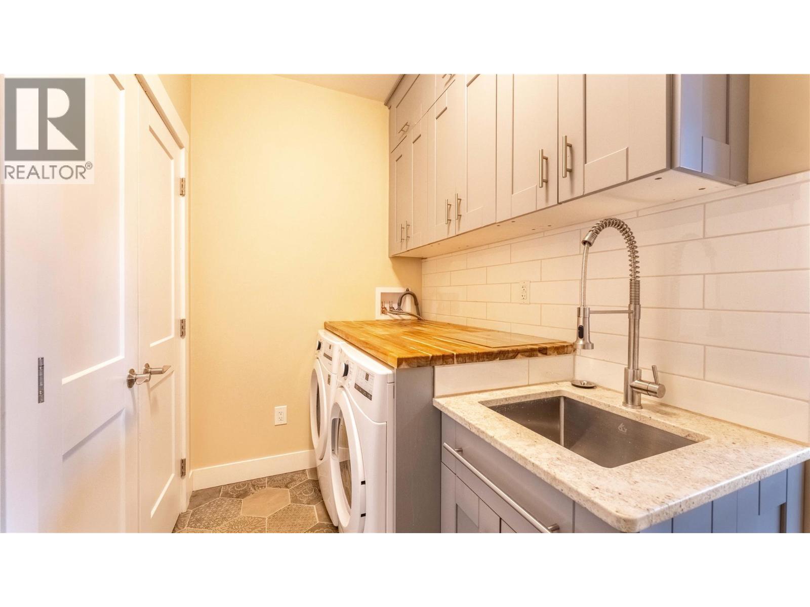 1151 12TH Avenue N, Creston