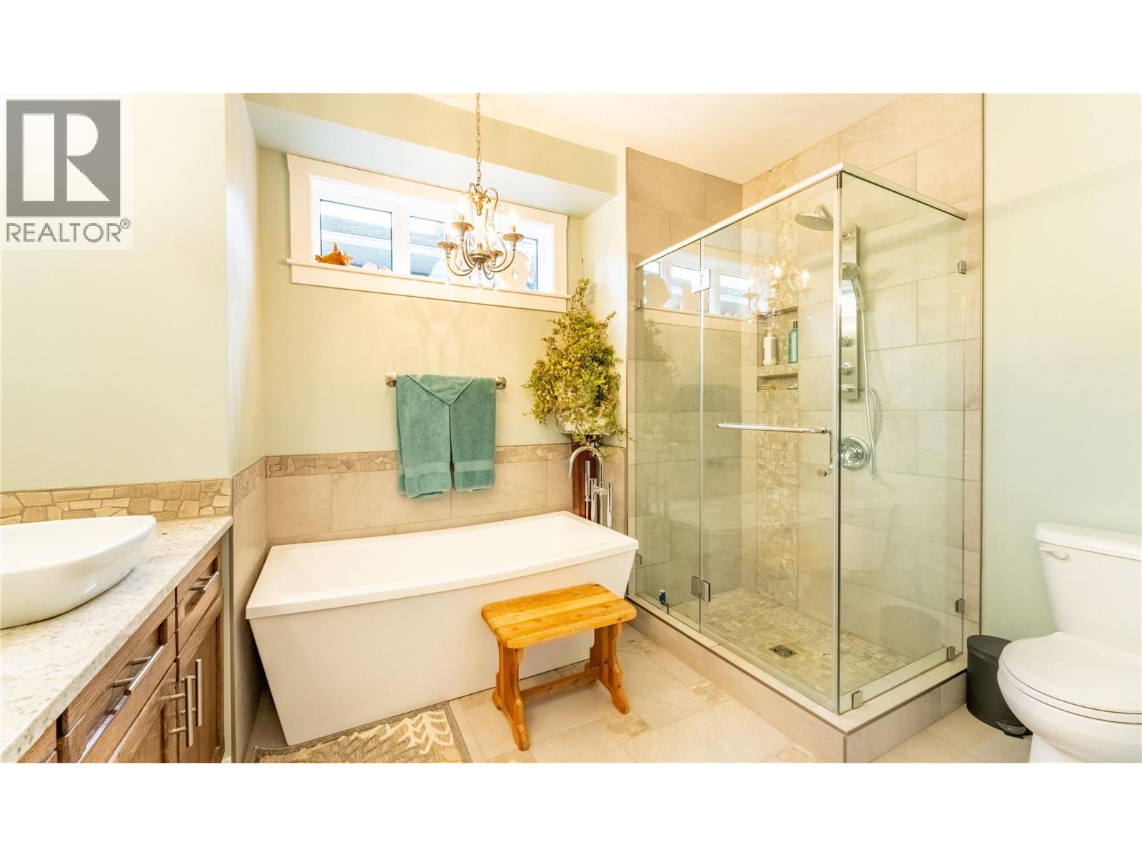 1151 12TH Avenue N, Creston