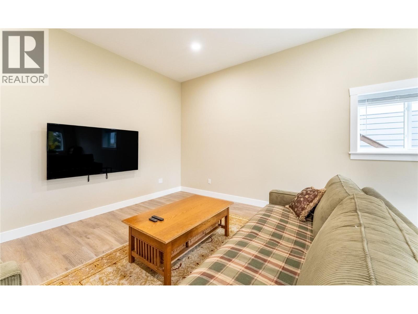 1151 12TH Avenue N, Creston