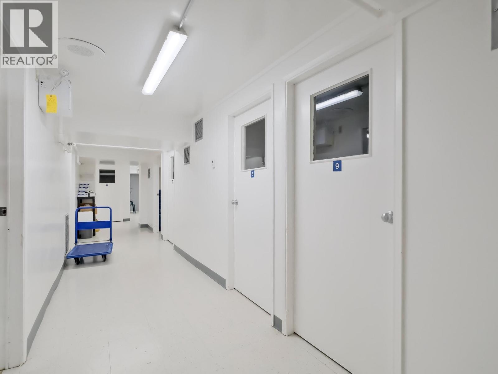 260 Okanagan Avenue E, Penticton