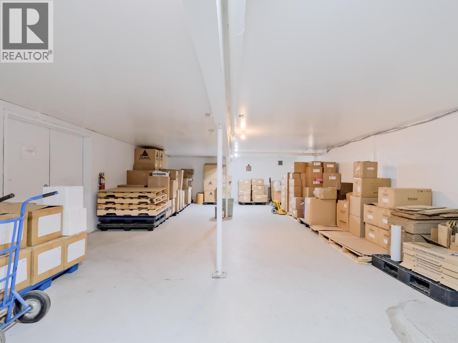 260 Okanagan Avenue E, Penticton