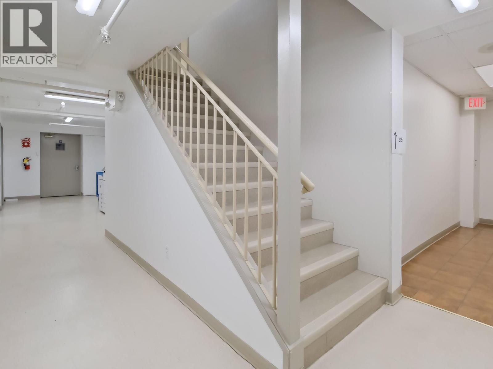 260 Okanagan Avenue E, Penticton