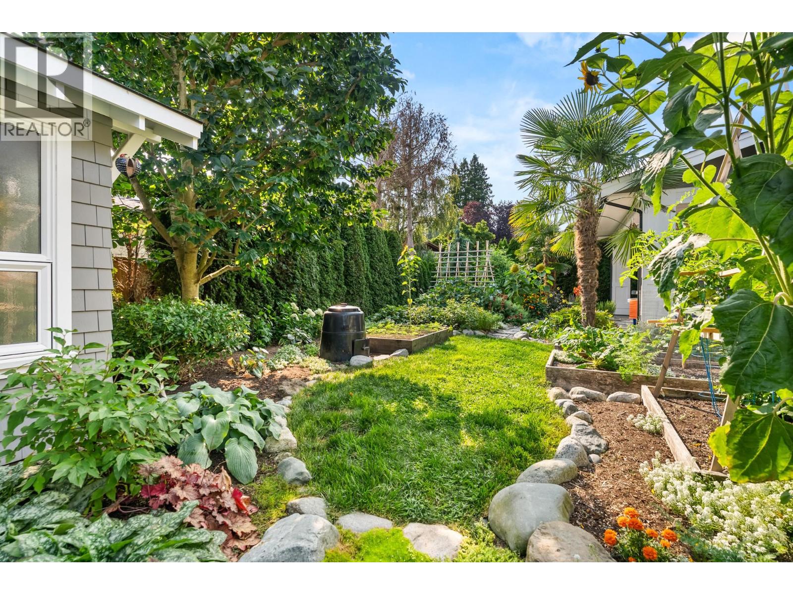 4896 12 Avenue, Delta