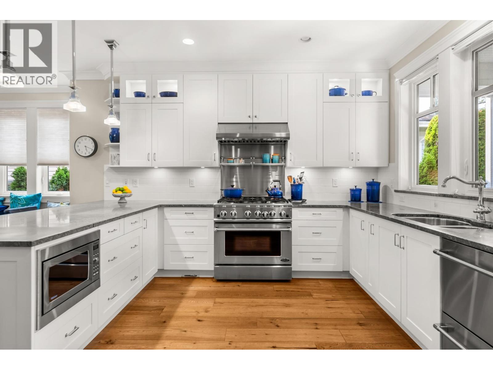 4896 12 Avenue, Delta