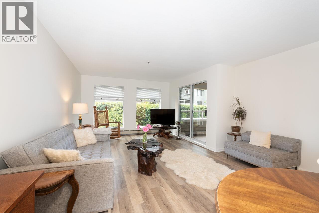 7 2110 MARINE DRIVE, West Vancouver