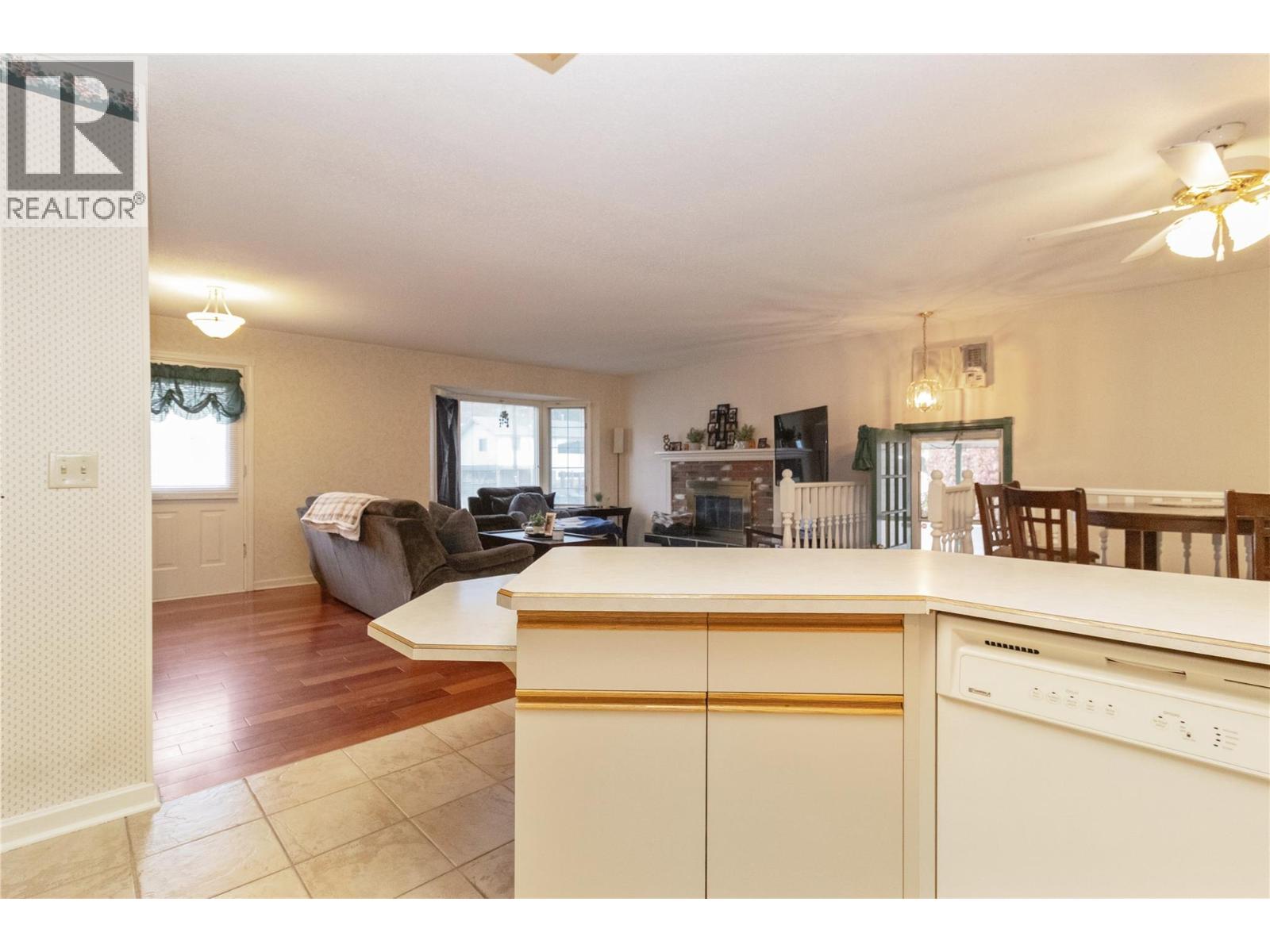  1040 Cactus Road, Kelowna